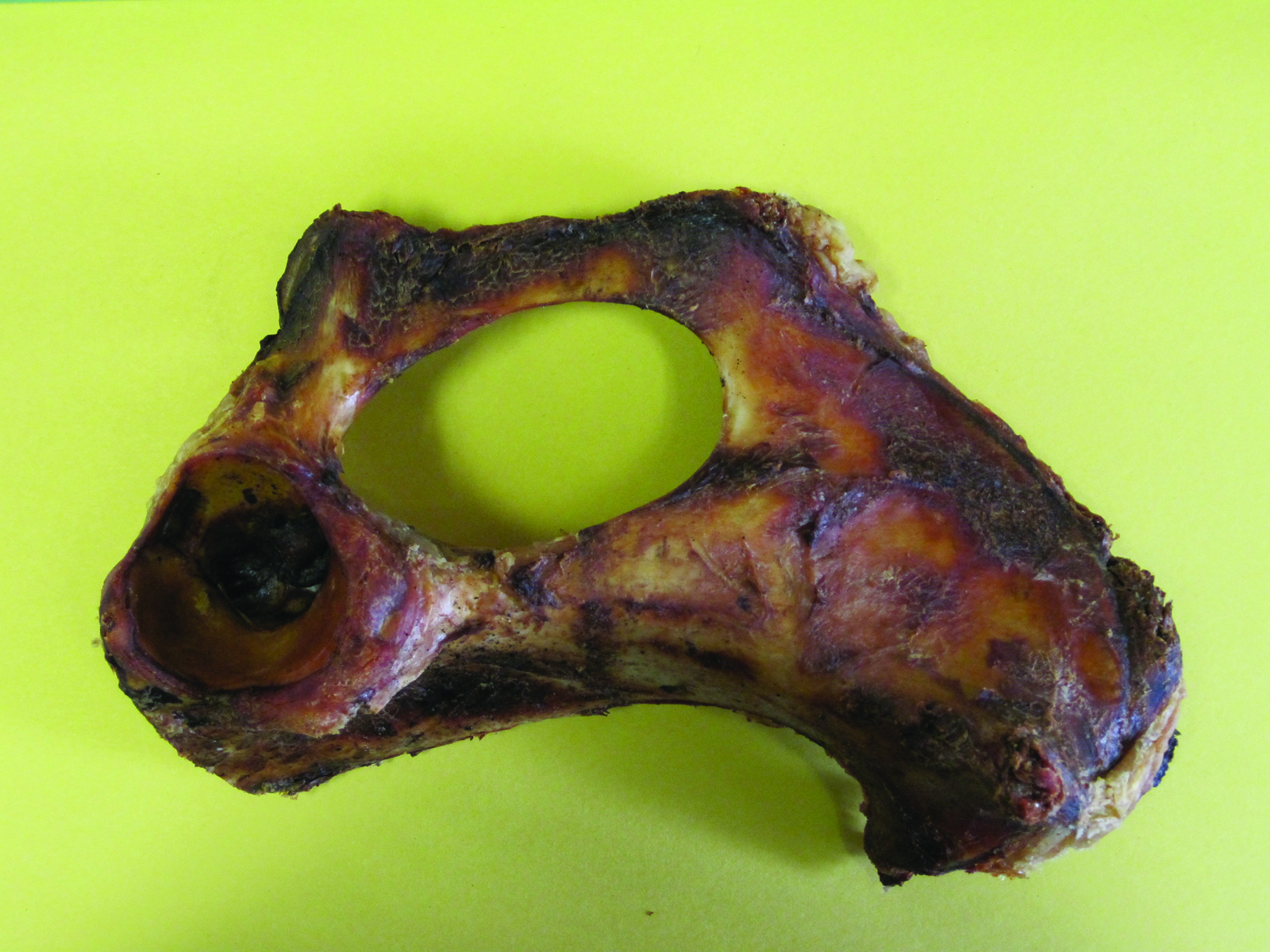 SMOKED HIP BONE