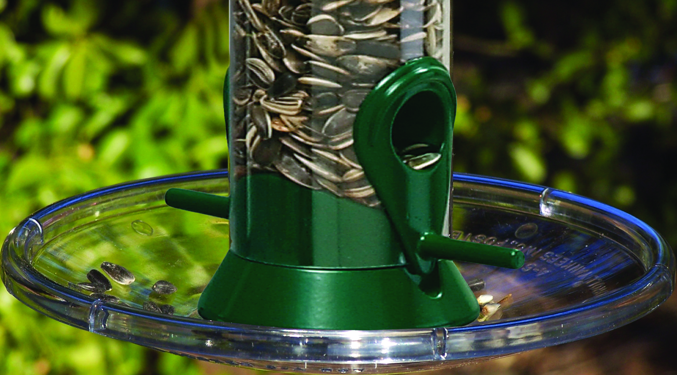SEED TRAY WITH THREADED PLUG