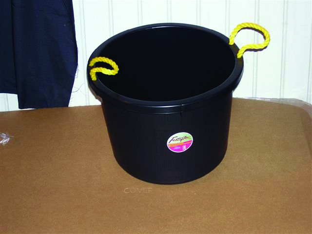 Black Muck Bucket  40qt