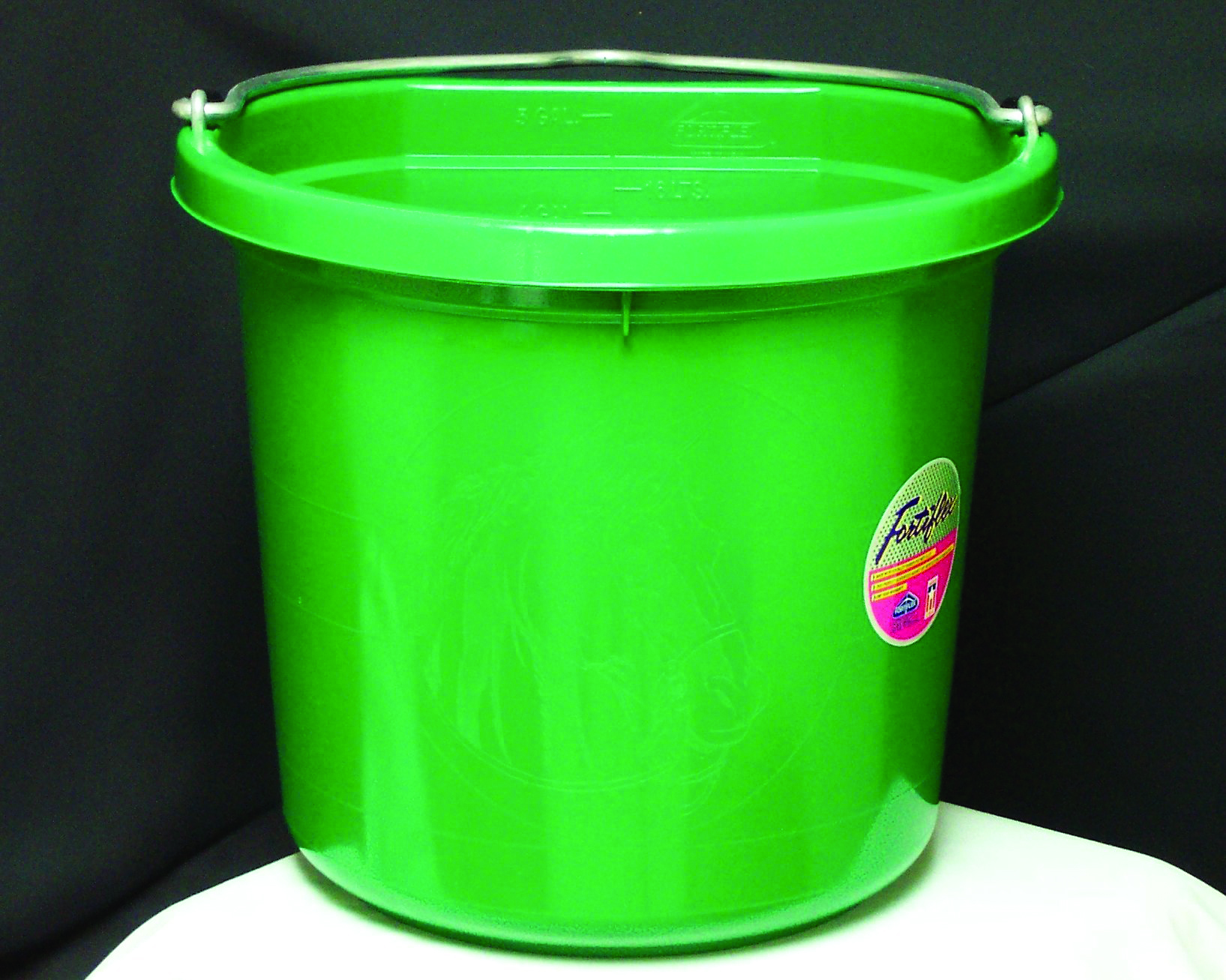 Flat Back Bucket 24qt - Green