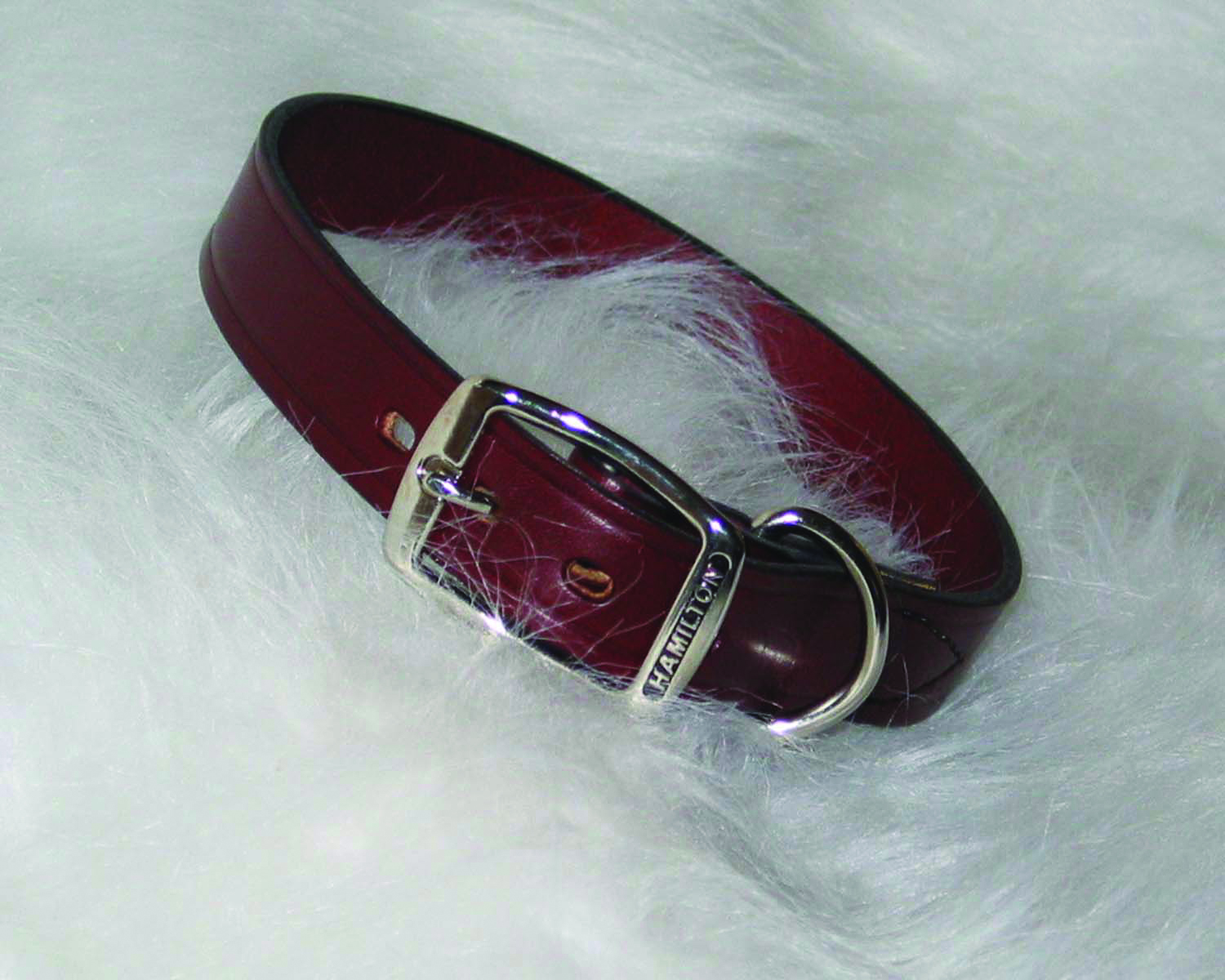 26" Creased Leather Collar - Burgundy